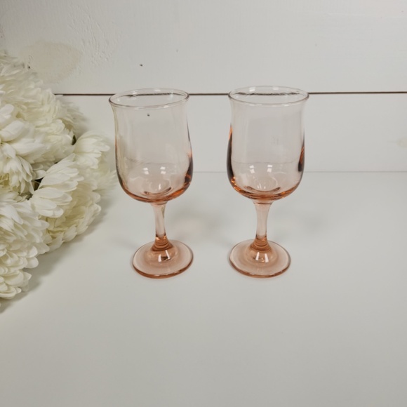 Vintage Pink Hurricane Depression Wine Glass Set of 2, Goblet, Art Deco, Retro - Picture 4 of 8